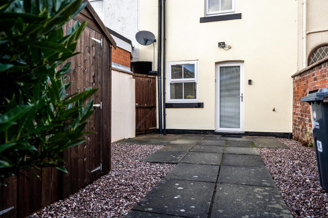 Wrea Cottage, 2 Bedrooms Wifi & Parking Near Ribby Hall Wrea Green Exterior photo